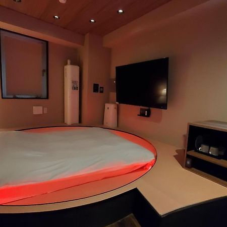 טוקיו Hotel The Hotel Shinjuku (Adults Only) מראה חיצוני תמונה