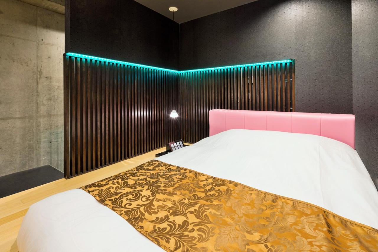 טוקיו Hotel The Hotel Shinjuku (Adults Only) מראה חיצוני תמונה