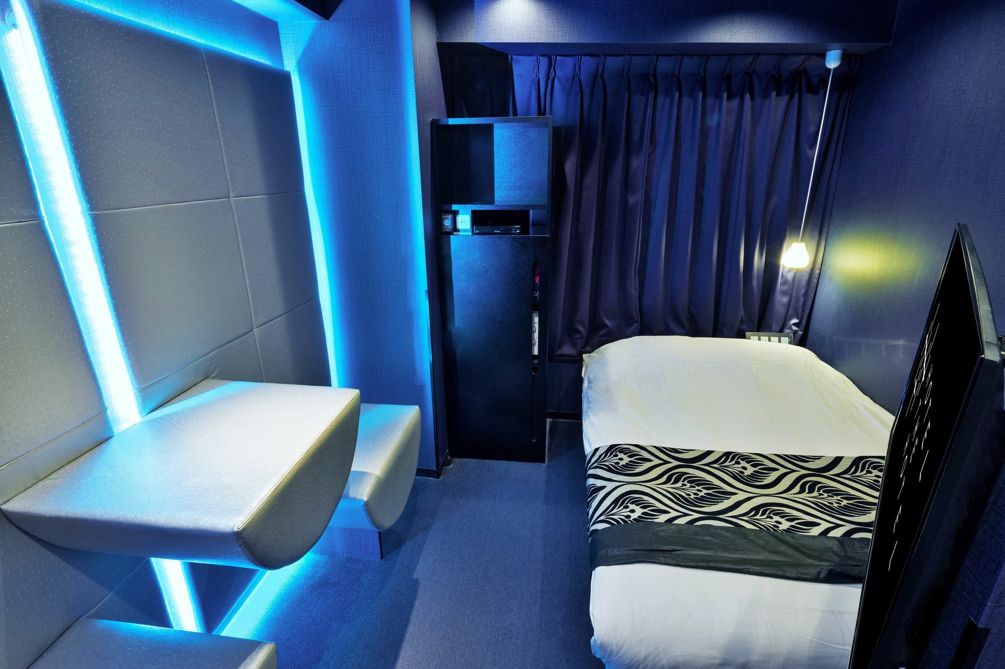 טוקיו Hotel The Hotel Shinjuku (Adults Only) מראה חיצוני תמונה