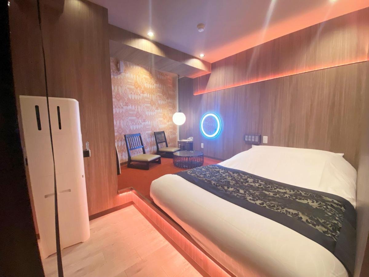 טוקיו Hotel The Hotel Shinjuku (Adults Only) מראה חיצוני תמונה